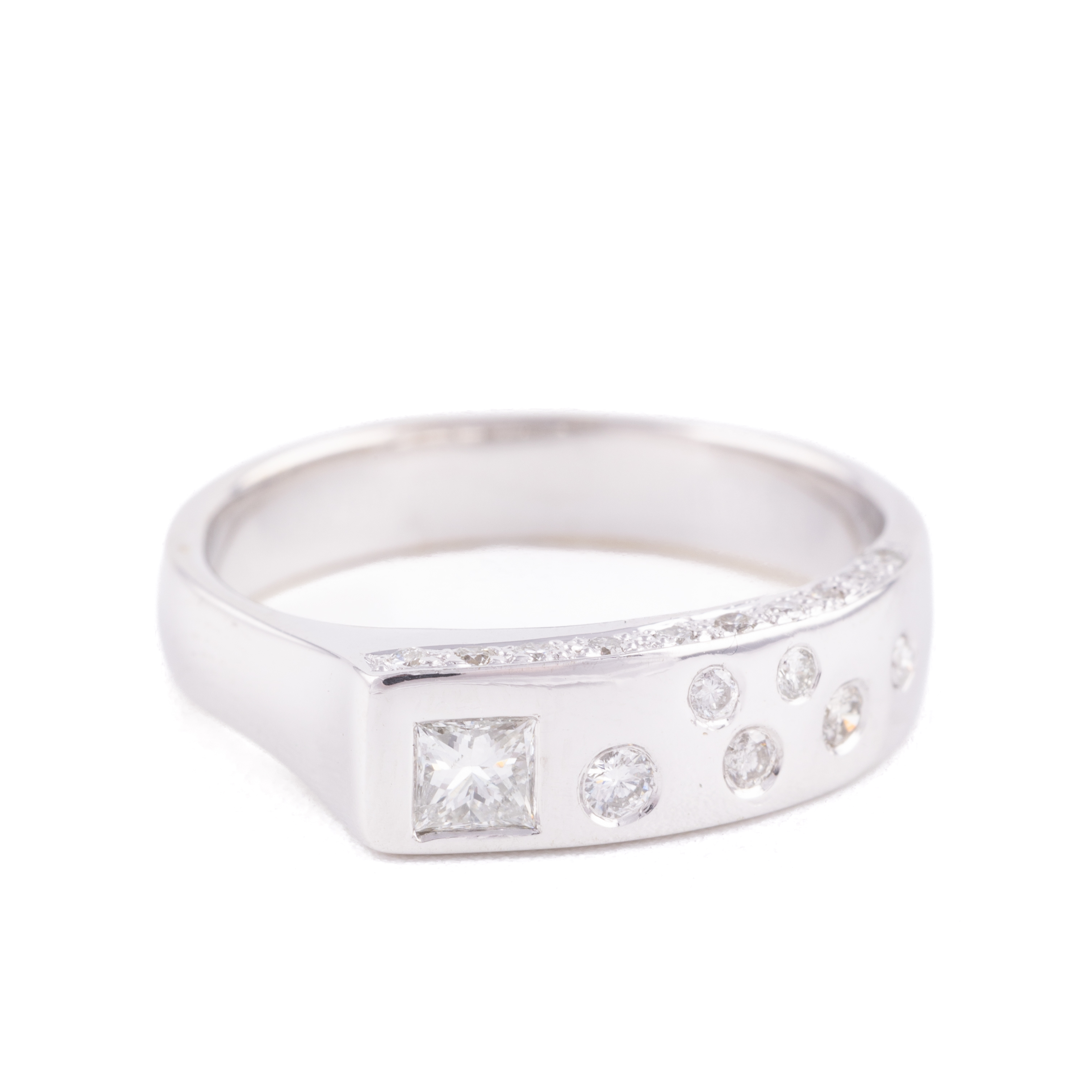 184 · 0.25 Carat Diamond Ring 18ct
