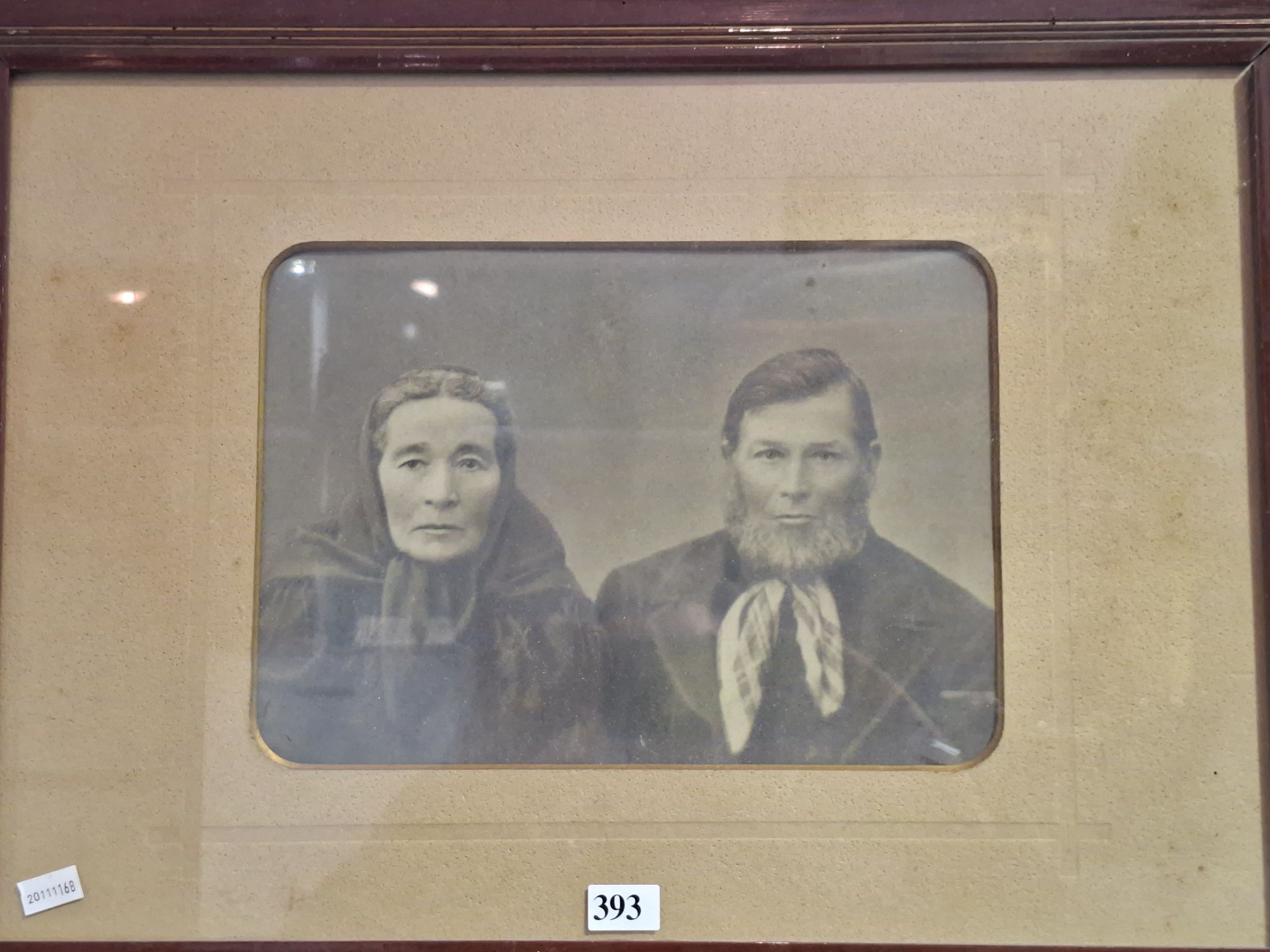 393 · ANTIQUE PHOTOGRAPH
