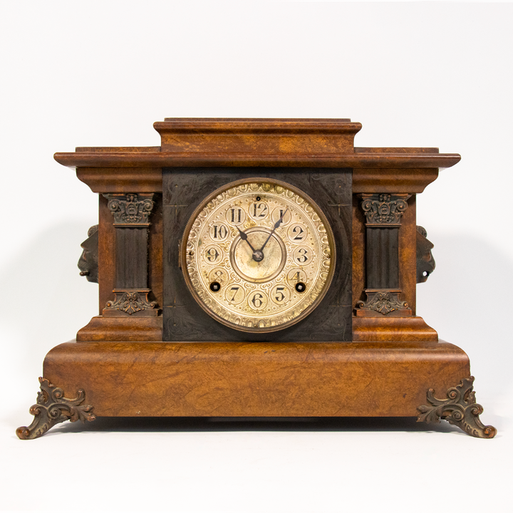 Reloj de mesa antiguo
