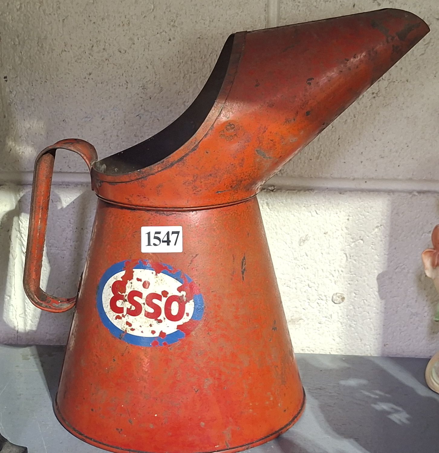 Esso Oil Pourer