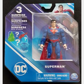 SUPERMAN 10CM FIGURE PLUS ACCESSORIES - SUPERMAN BLUE - 51844/1678