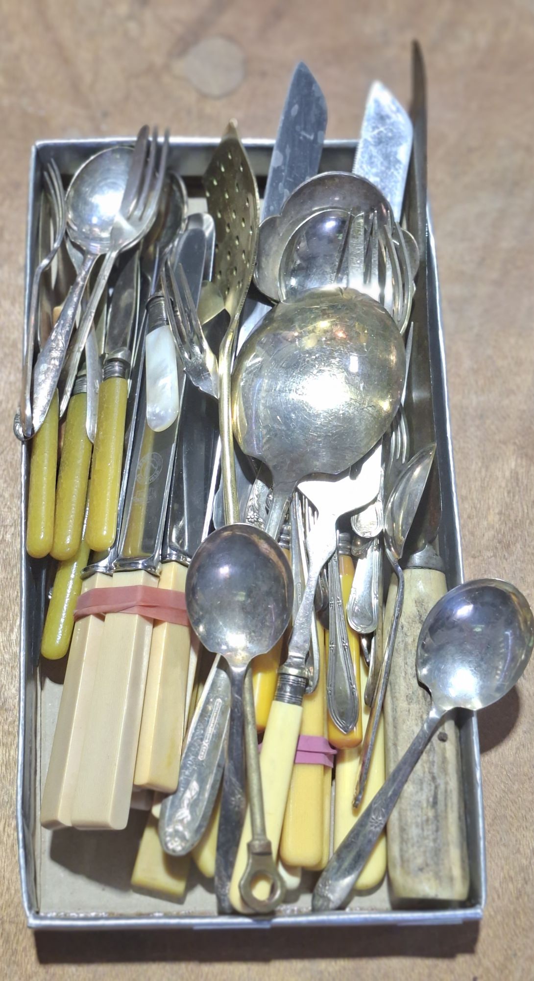 Bone Handled Knives And Cutlery