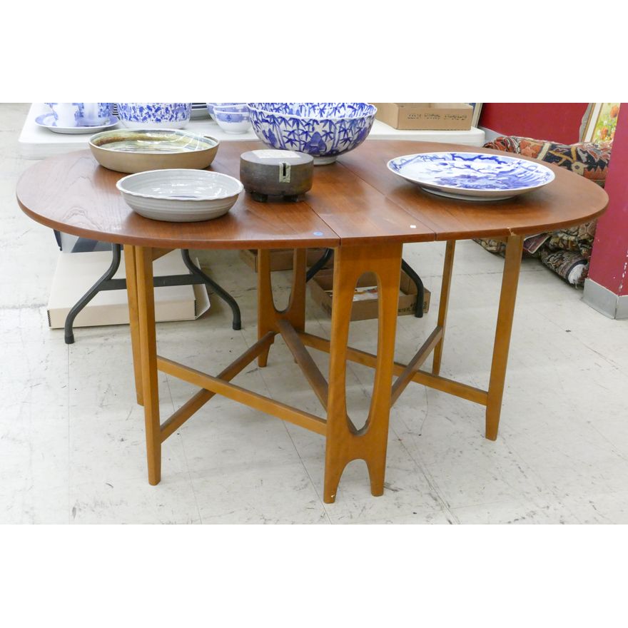 Mid Century Teak Folding Gate Leg Kitchen Table 62''x59''x39''