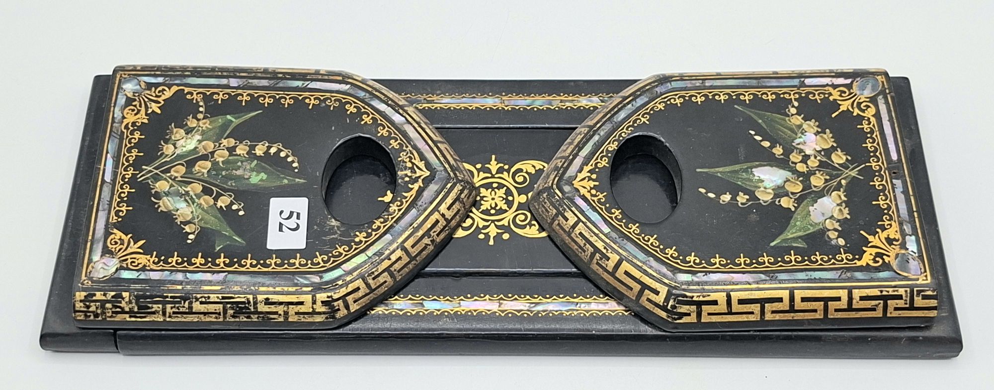 52 · VICTORIAN LACQUER BOOK SLIDE