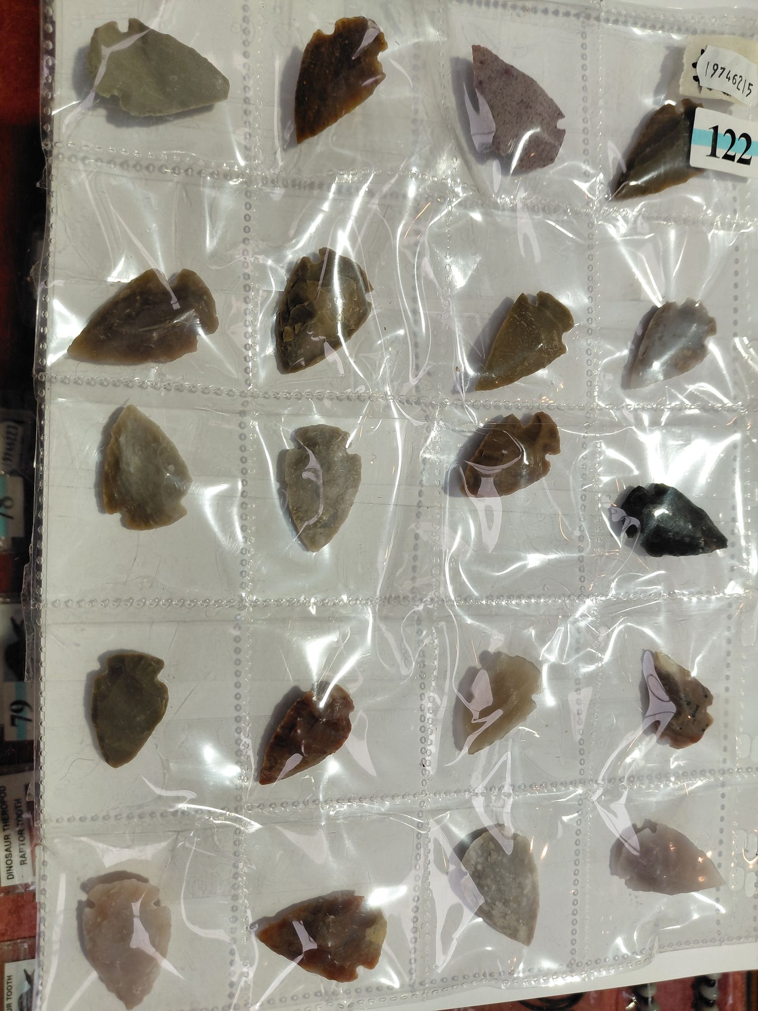 122 · FLINT STONE ARROWHEADS