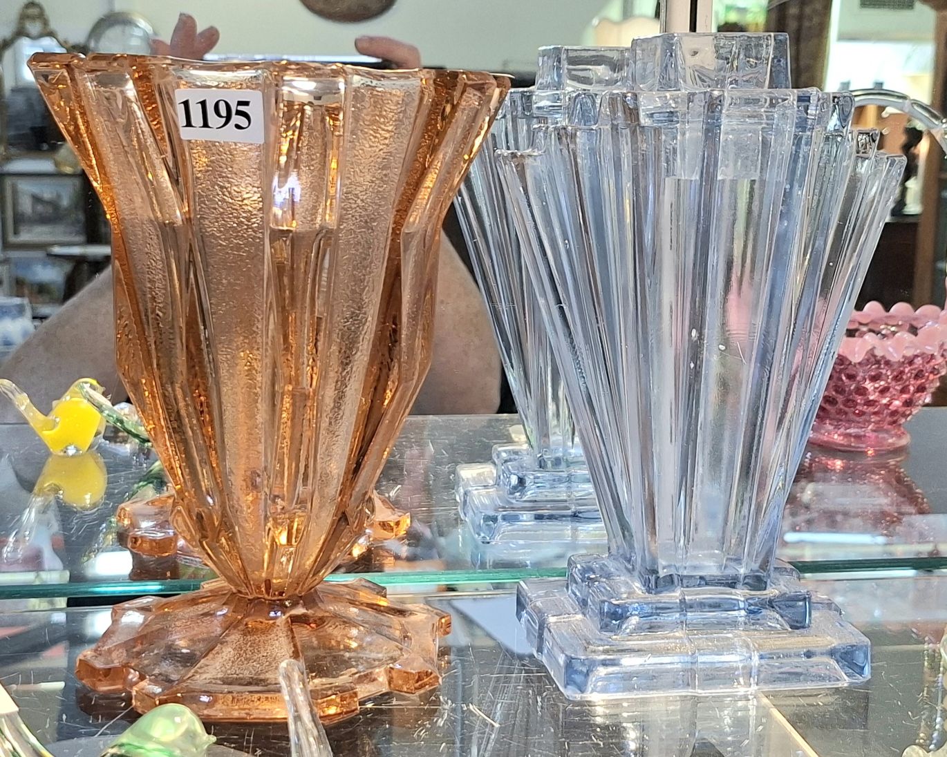 1195 · DEPRESSION GLASS VASES