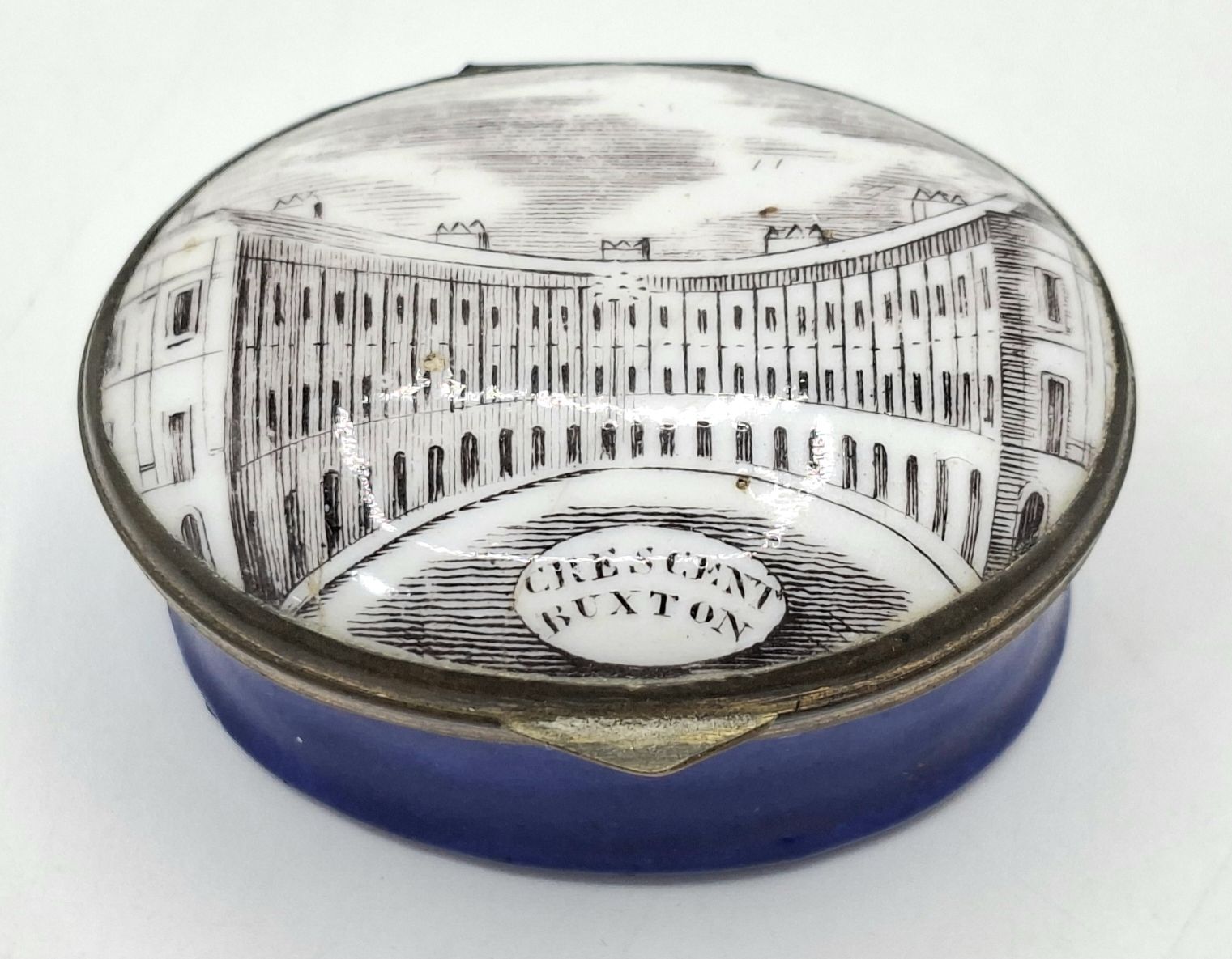 34 · ANTIQUE ENAMELLED TRINKET BOX