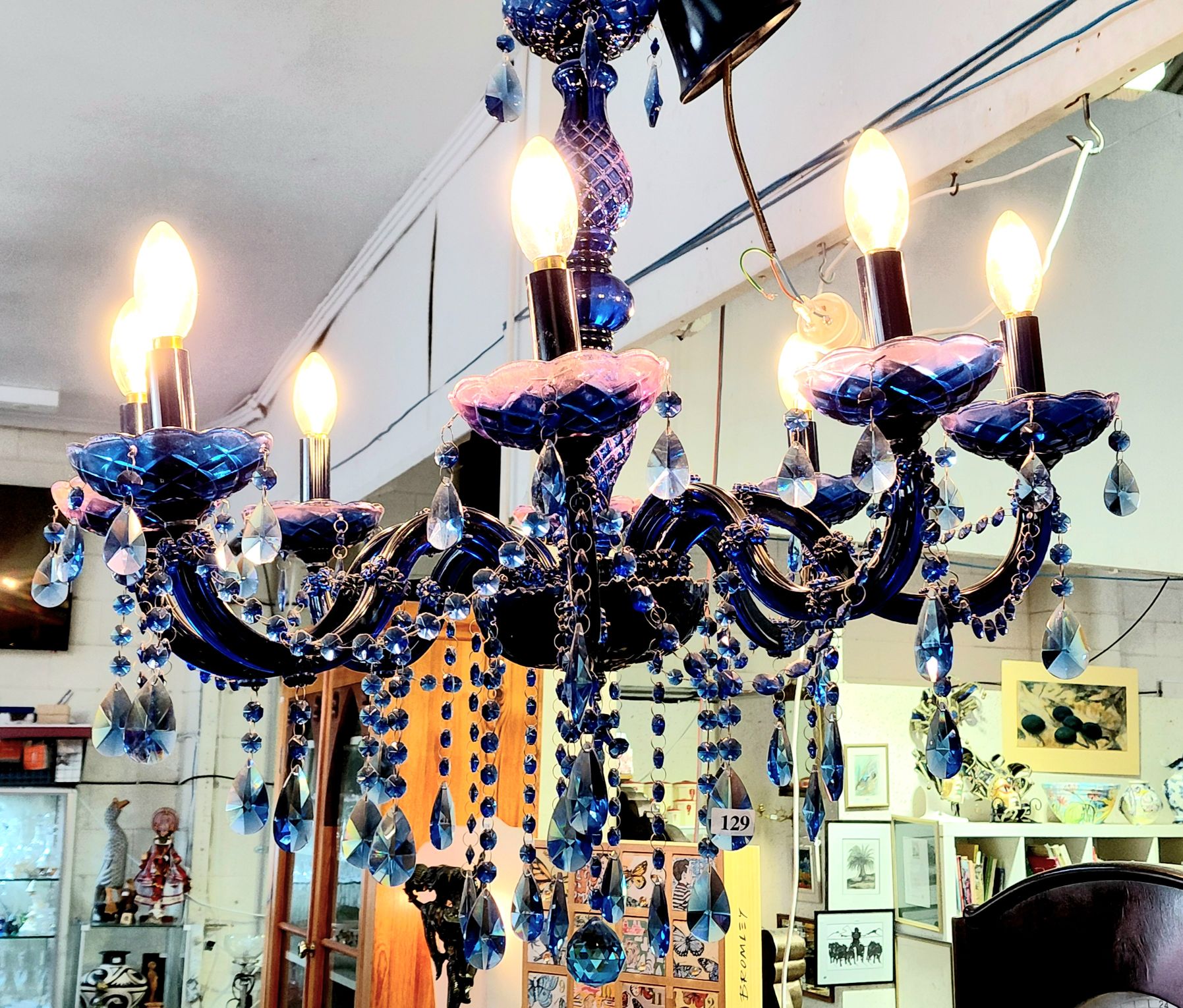 129 · FRENCH STYLE CHANDELIER