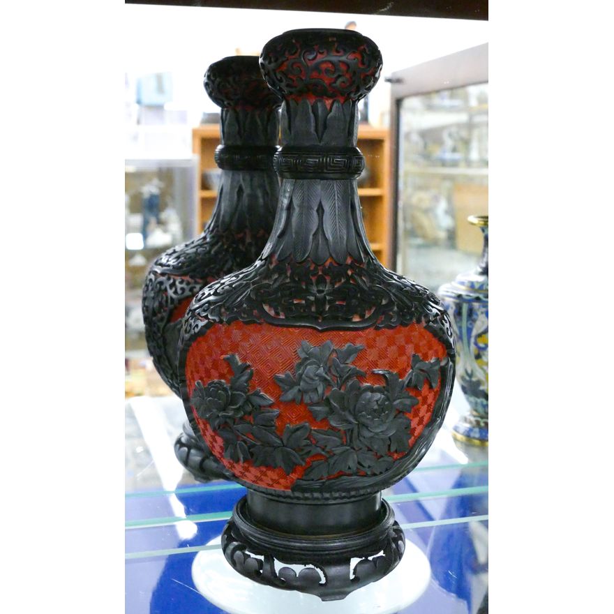 Chinese 2-Color Cinnabar Garlic Vase 10''