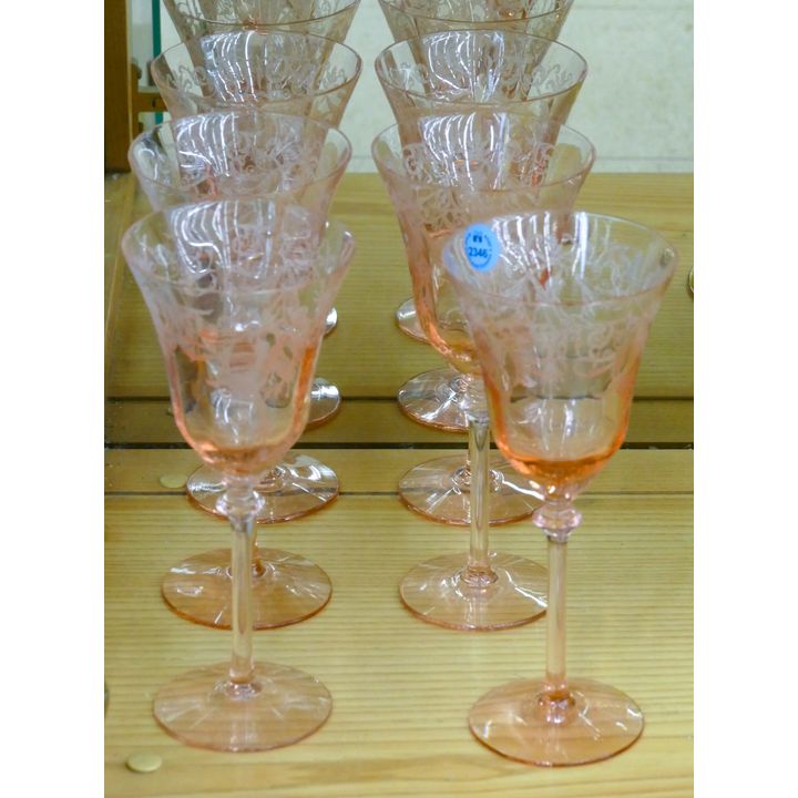 6pc Grapefruit Cupid Etched Stemware 8.25''