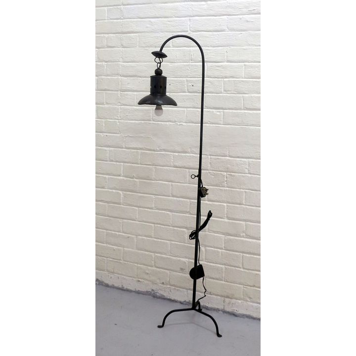 METAL STANDING READING LIGHT