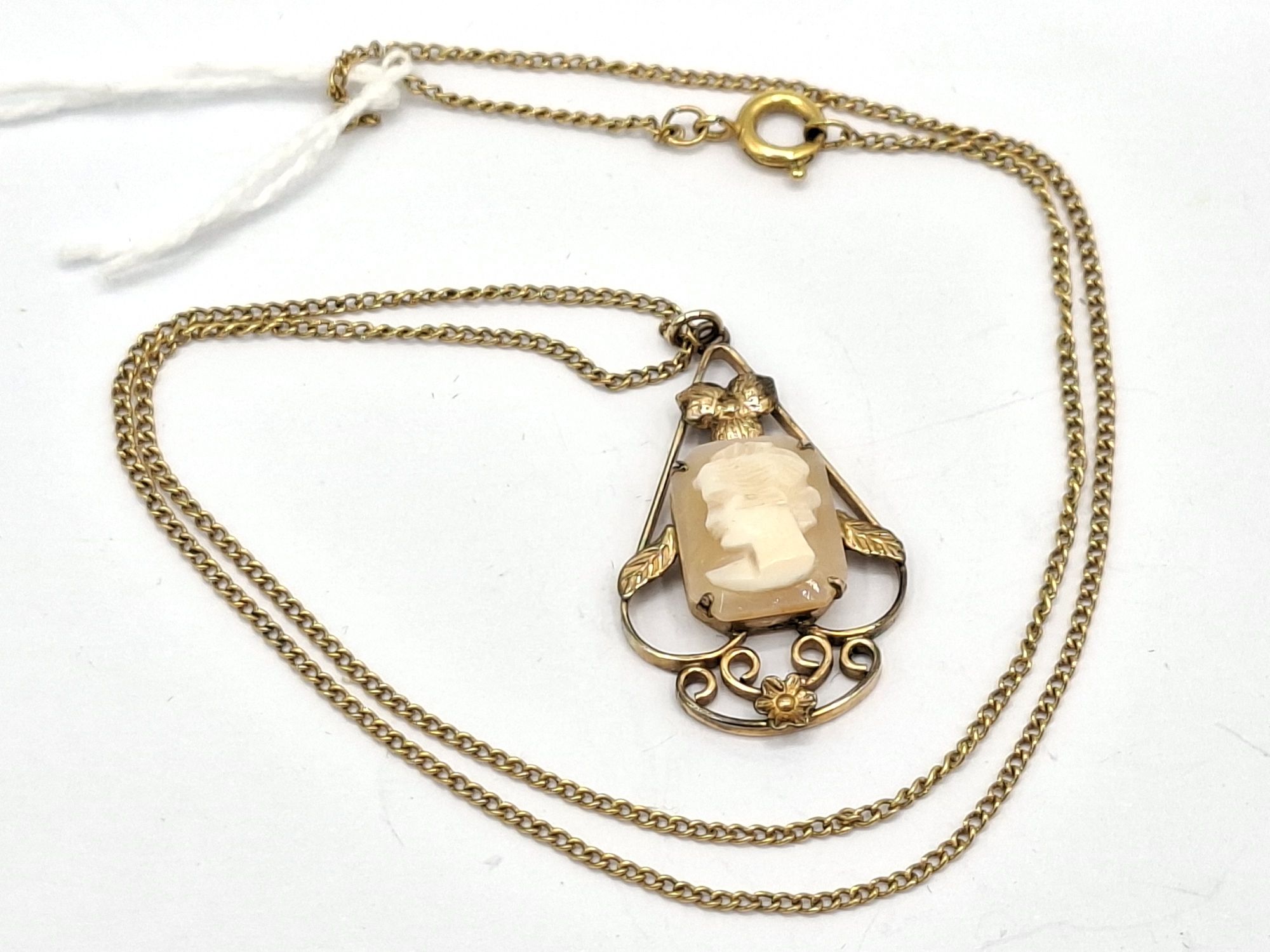 Cameo Pendant On Chain