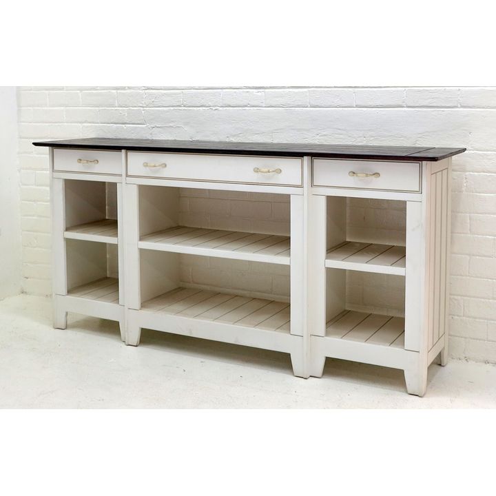 PAINTED THREE-TIER SERVER