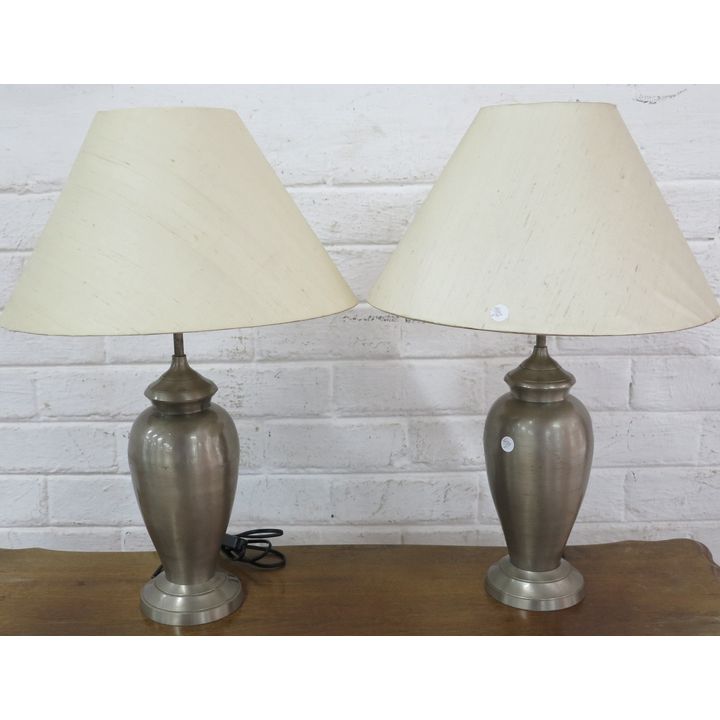 PAIR OF TABLE LAMPS