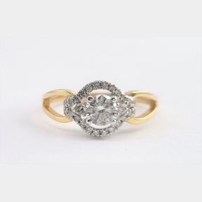 STUNNING 18CT ROSE/WHITE GOLD RING WITH 0.40CT CENTRE DIAMOND SURROUNDED BY 26 DIAMONDS OF 0.18CT COLOUR IJ CLARITY SI