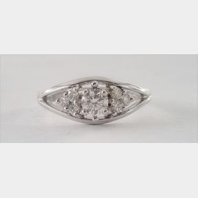 0.230CTS CENTRE DIAMOND & 0.184CTS DIAMONDS IN 18CT WHITE GOLD DRESS RING - 51629/043