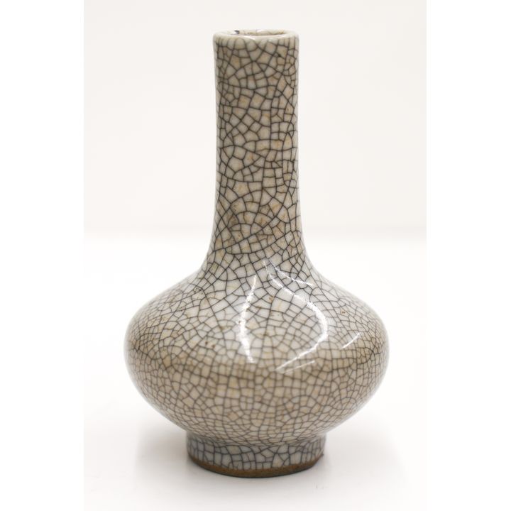Chinese Geyao Crackle Glaze Bottle Vase