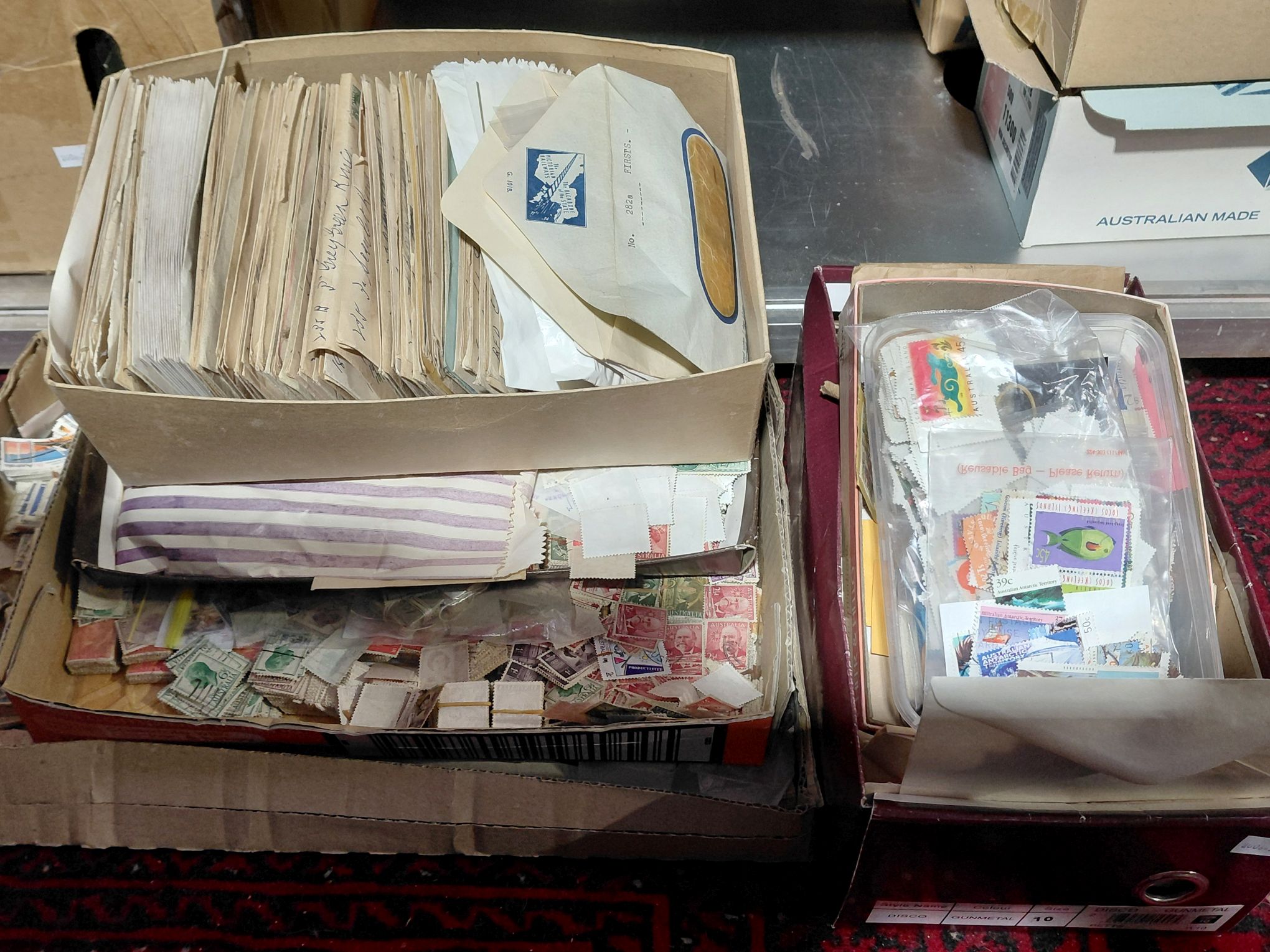609 · STAMPS - AUSTRALIA