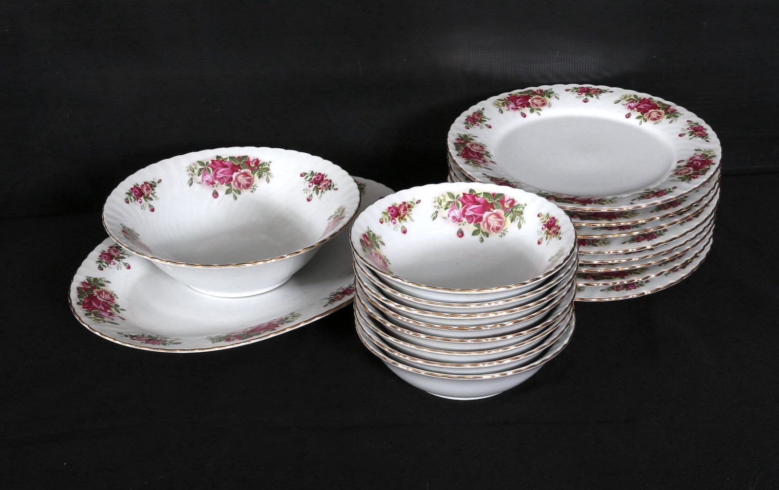 Royal China 'English Rose' Dinner & Tea Service OldJW Auctioneers