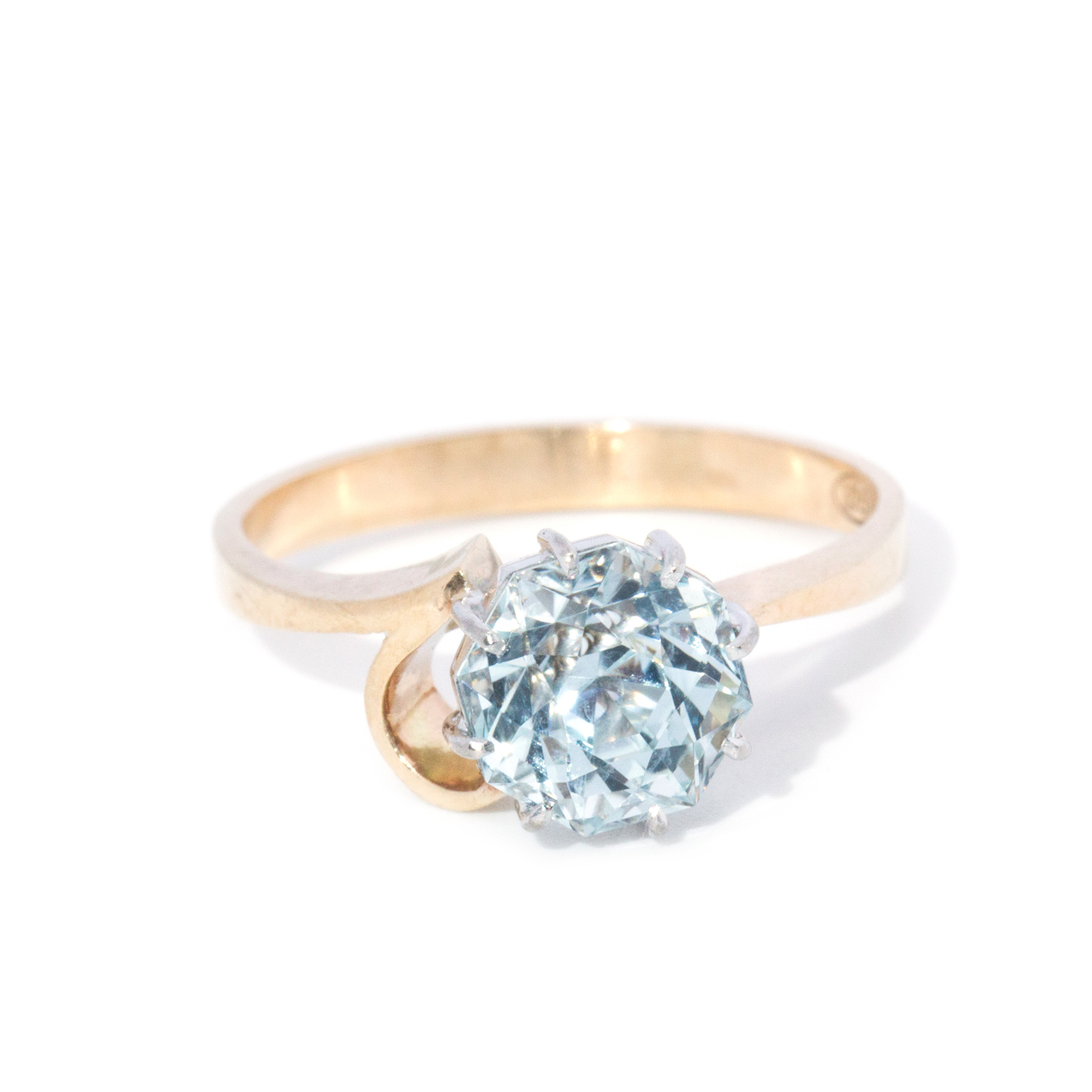 9ct Gold Topaz Ring