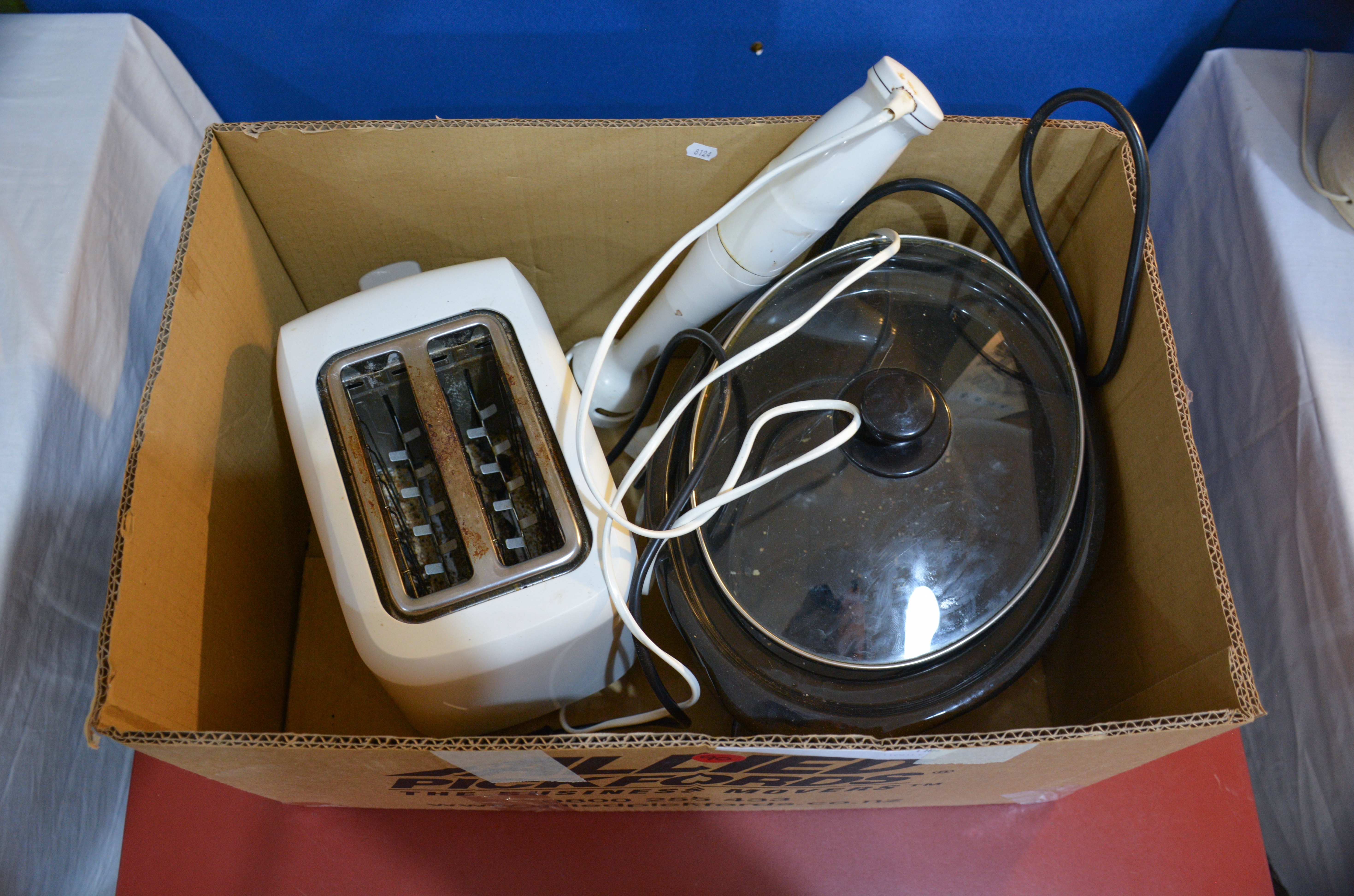 Toaster, Slow Cooker etc — sold at auction in New Zealand for $15