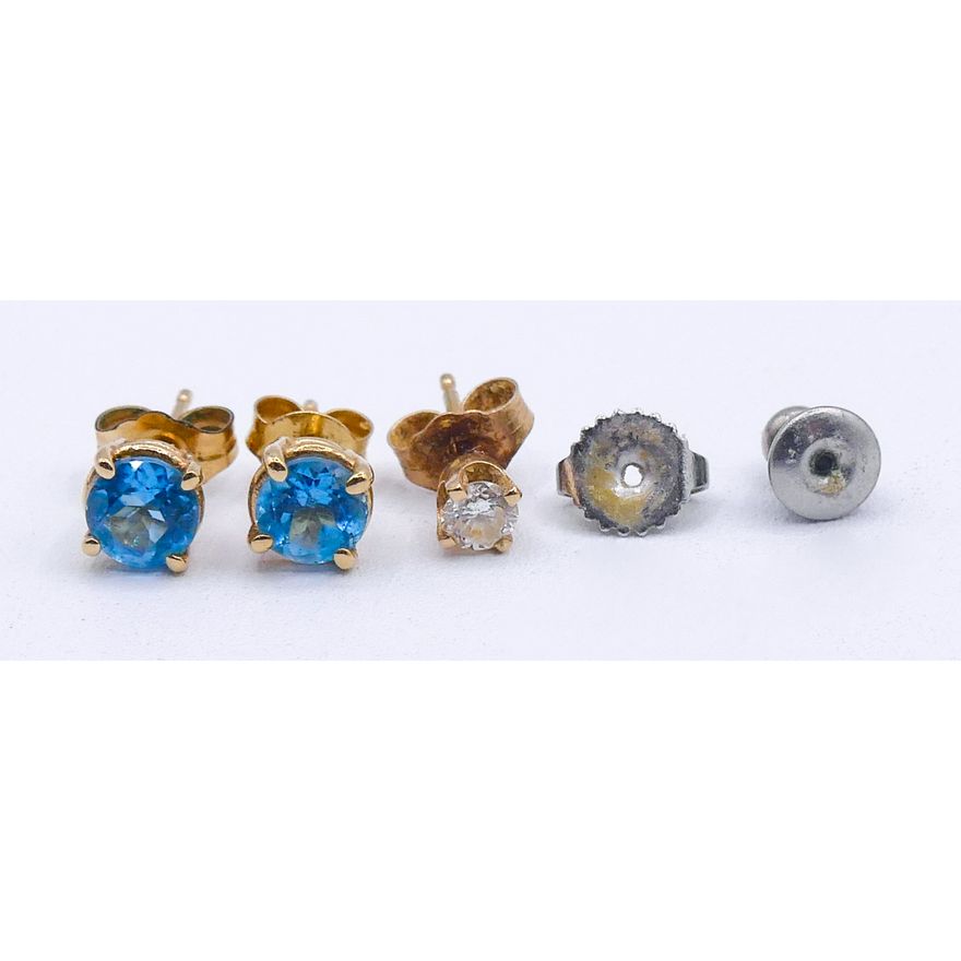 Box 14k Stud Earrings - 1.5 Grams TW