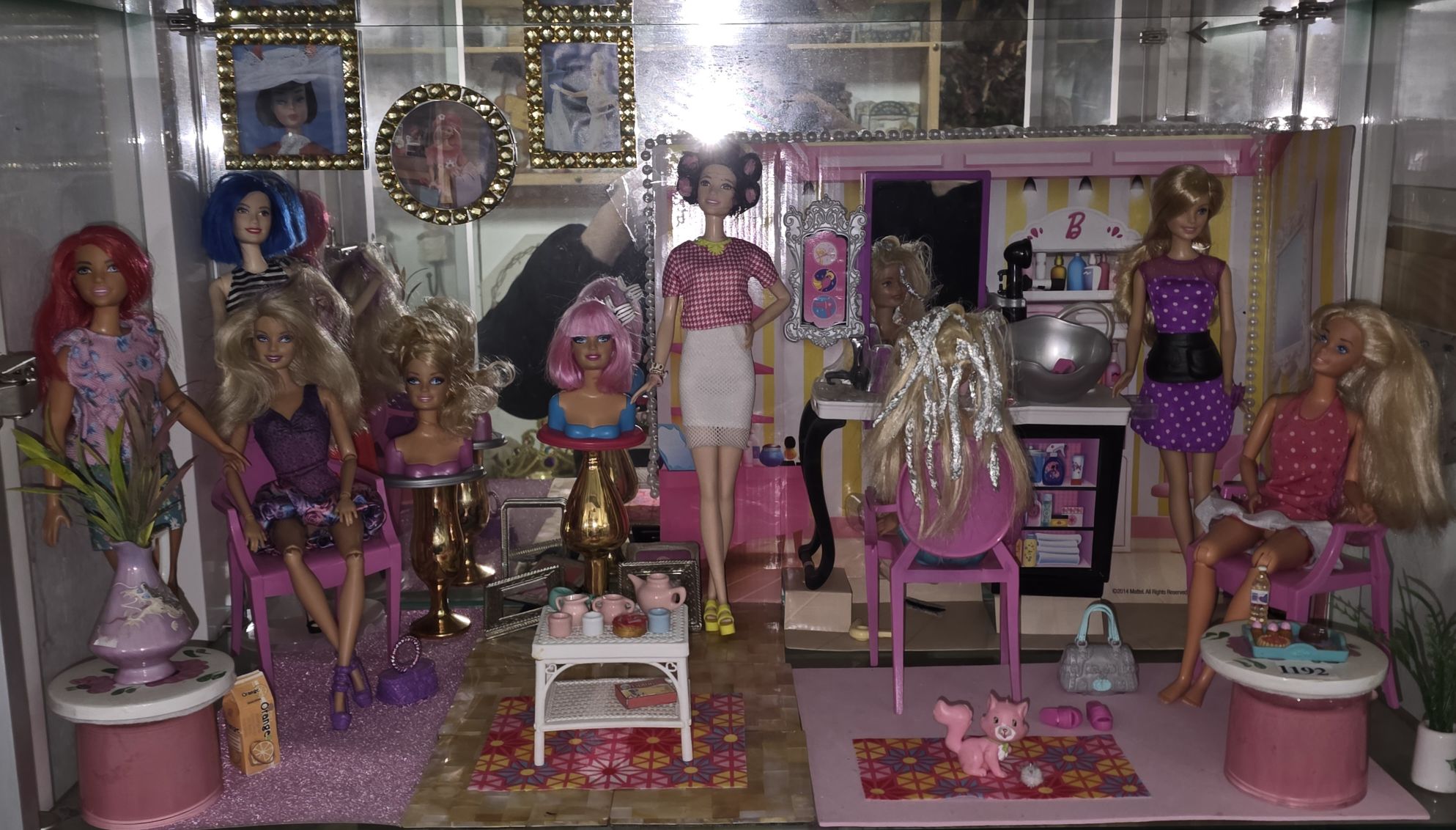 1192 · BARBIE DOLL DRESSING ROOM SETTING