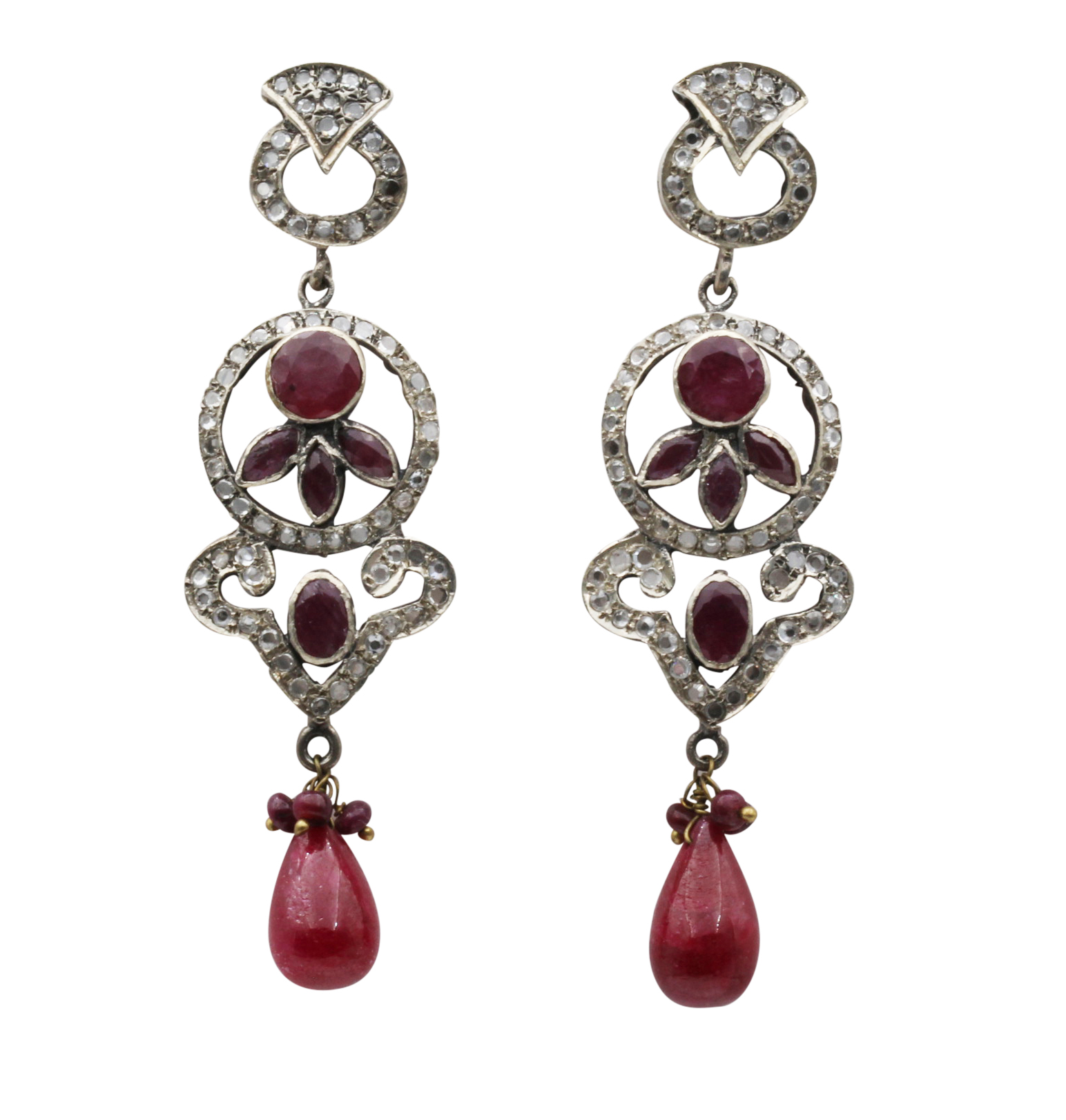 397. · Diamond Ruby & Earrings Set 46.13g