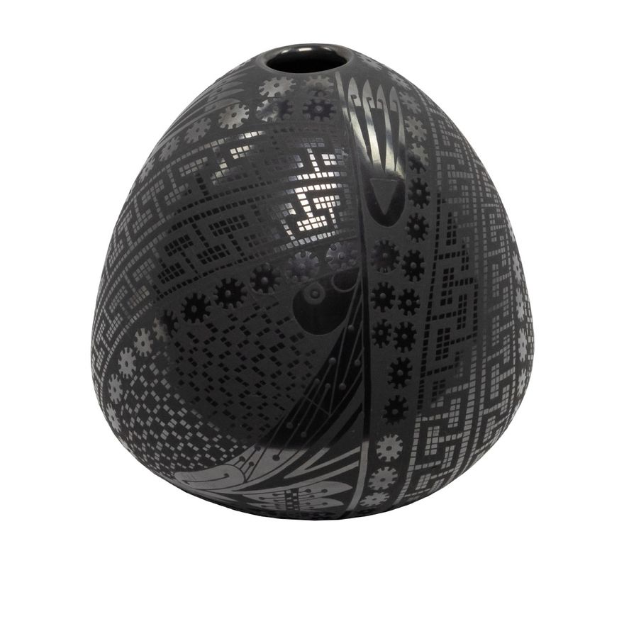 Eli Ortiz, Untitled (Black Pottery)