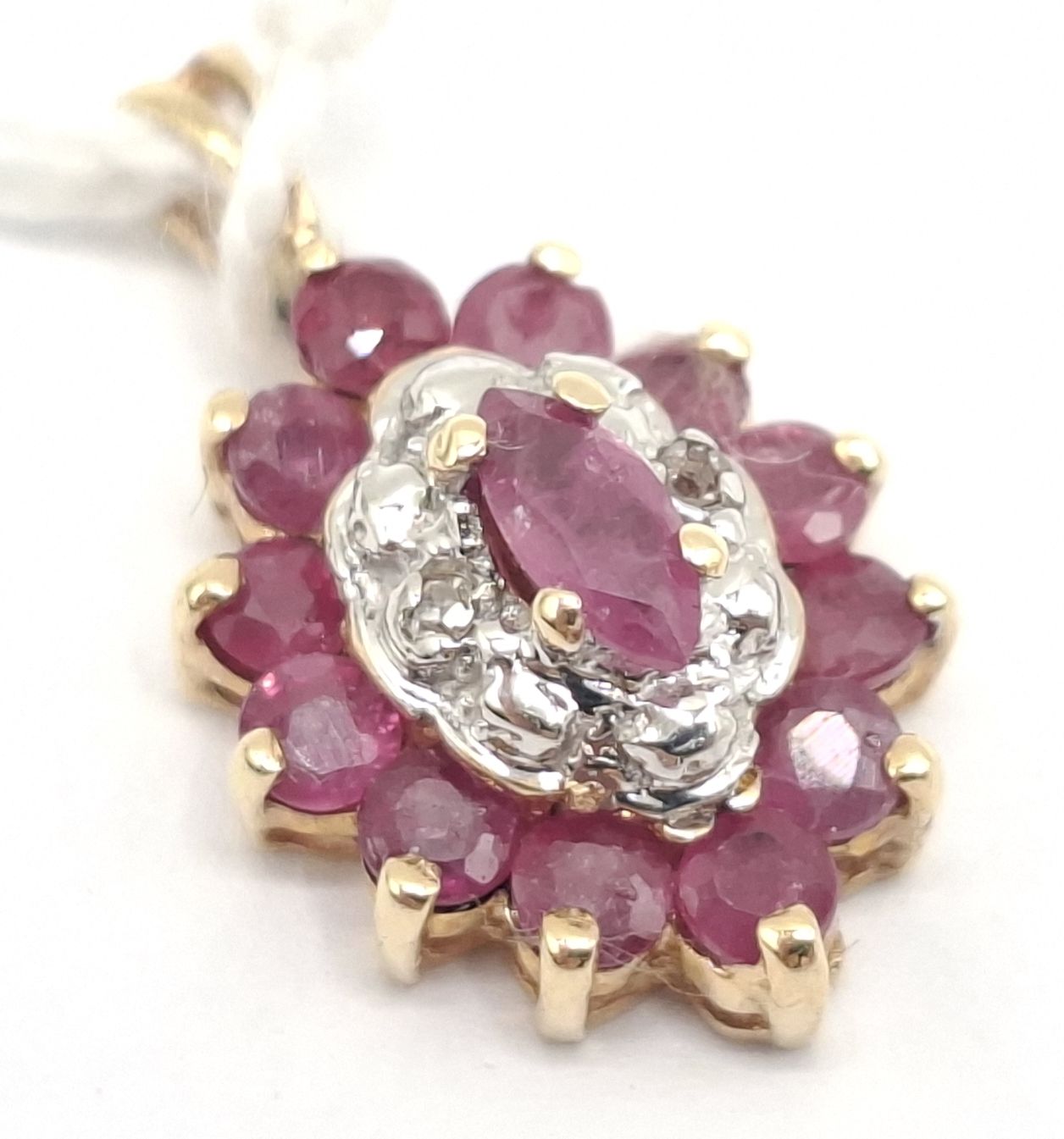 1137 · 9CT GOLD RUBY DIAMOND PENDANT