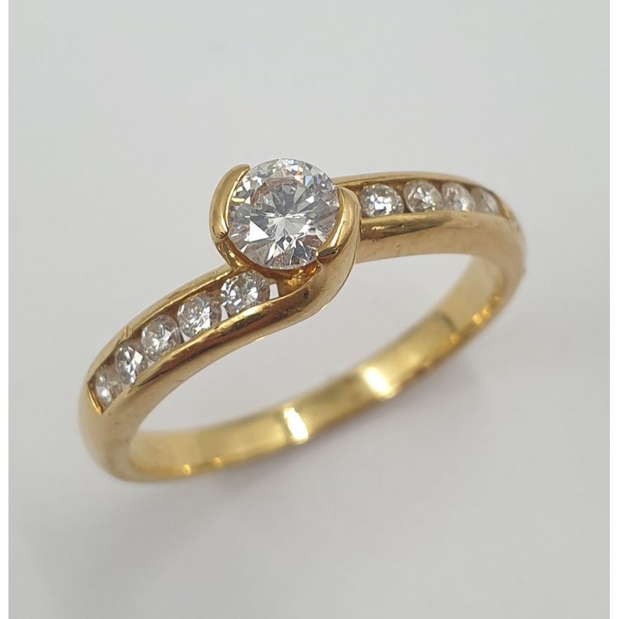 18ct Y/G Diamond Ring