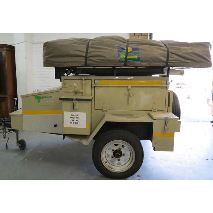 AFRISPOOR MONGOOSE CAMPING TRAILER WITH HOWLING MOON TENT,