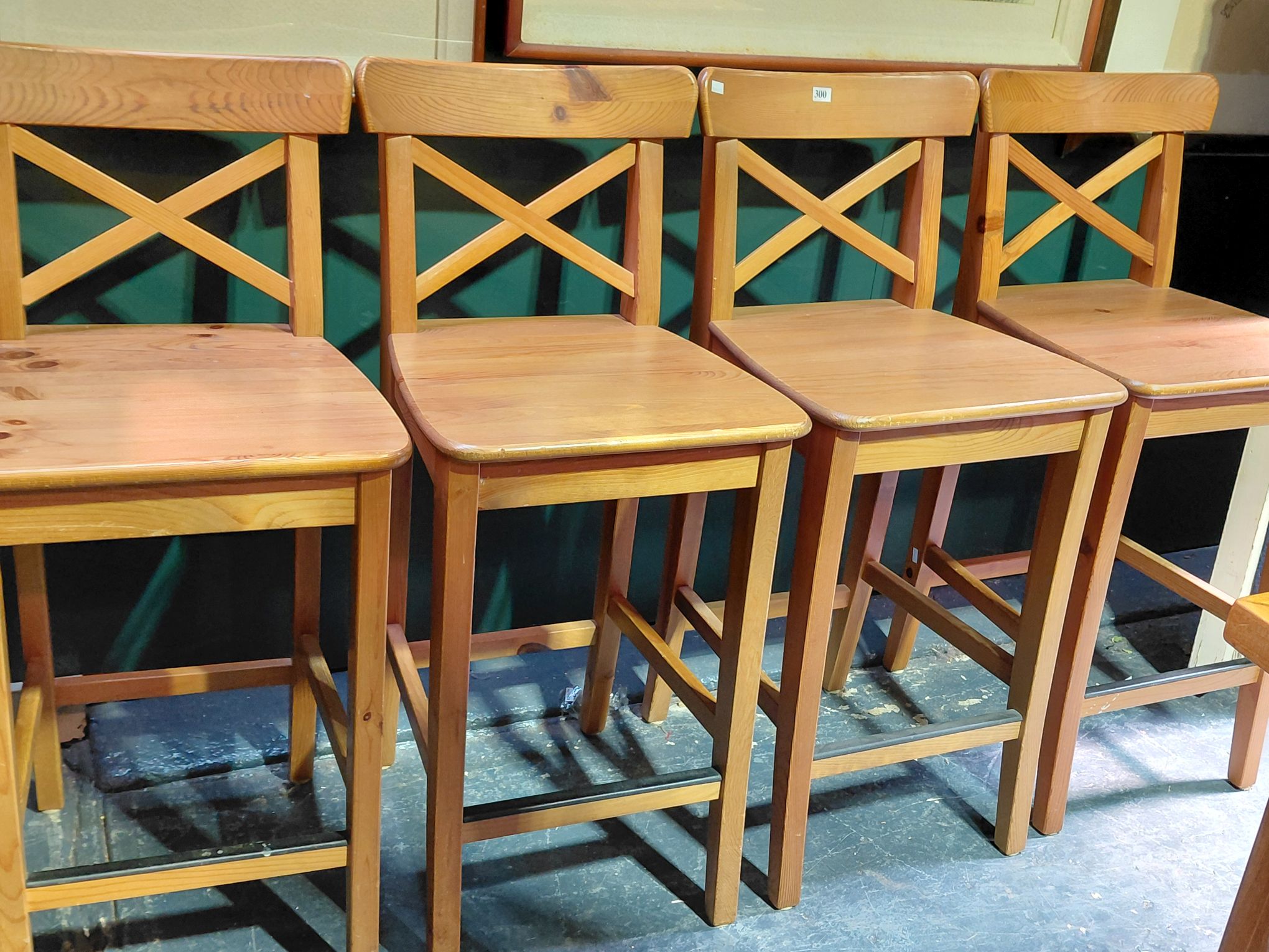 300 · 4 PINE STOOLS
