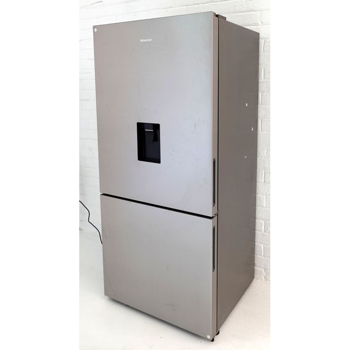 NEW HISENSE FRIDGE/FREEZER, model RD-60WC4SPB1