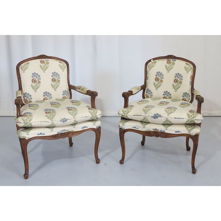 PAIR OF UPHOLSTERED ARMCHAIRS
