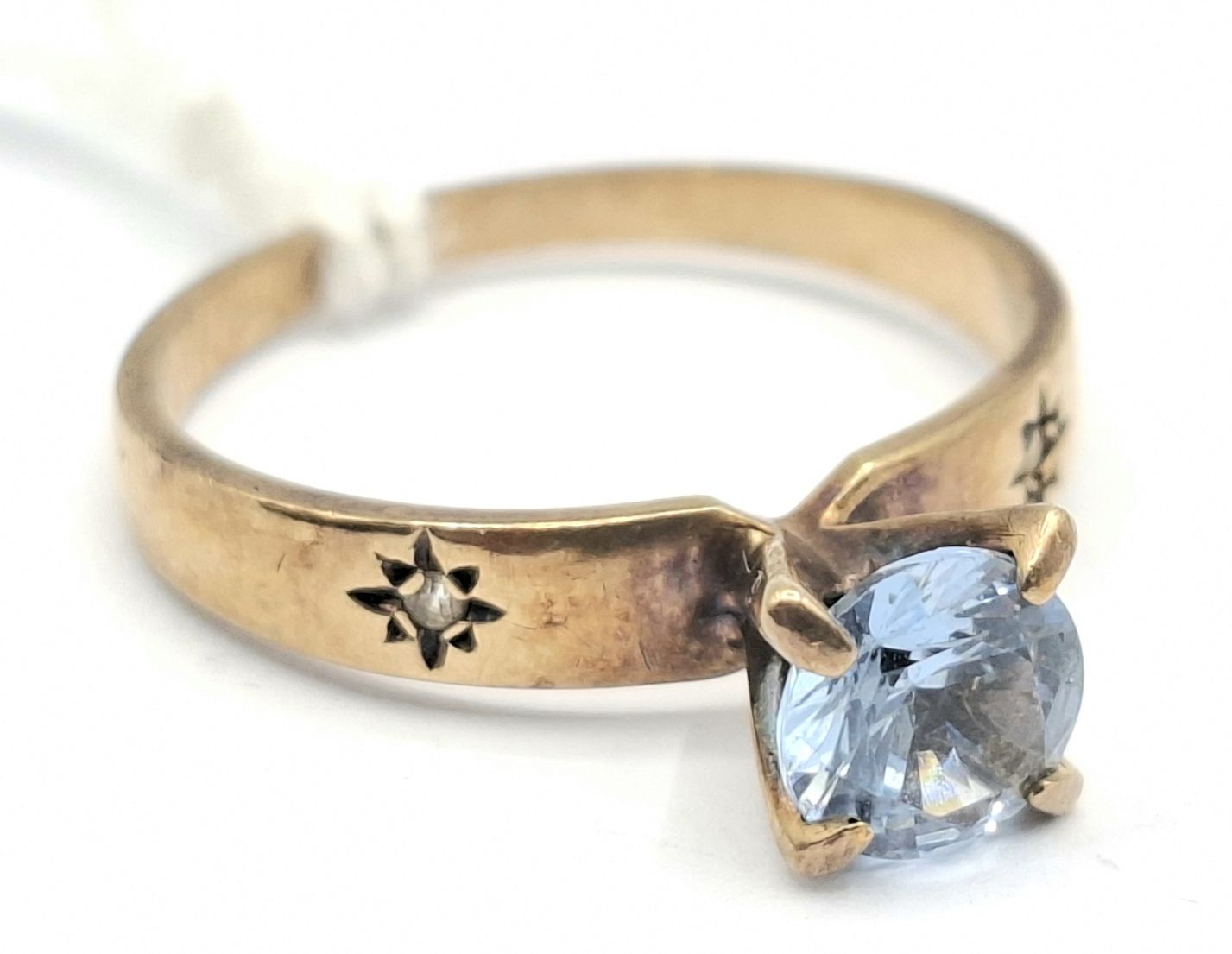 1053 · 9CT GOLD RING