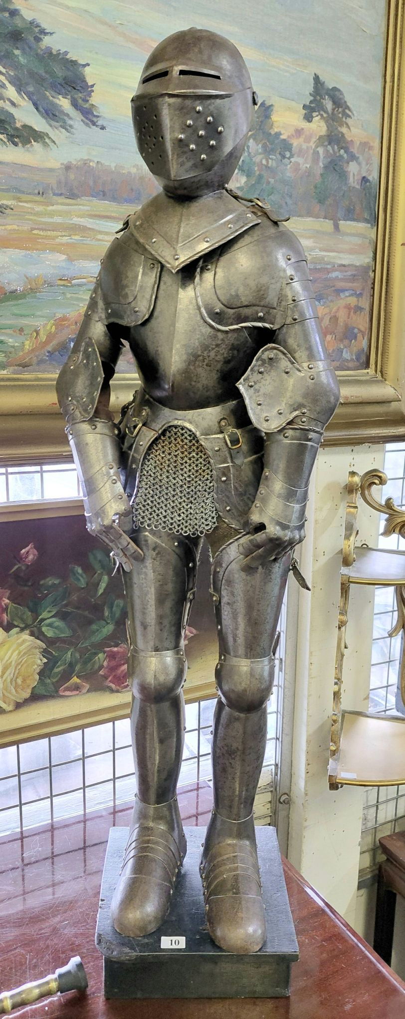 10 · KNIGHT IN ARMOUR