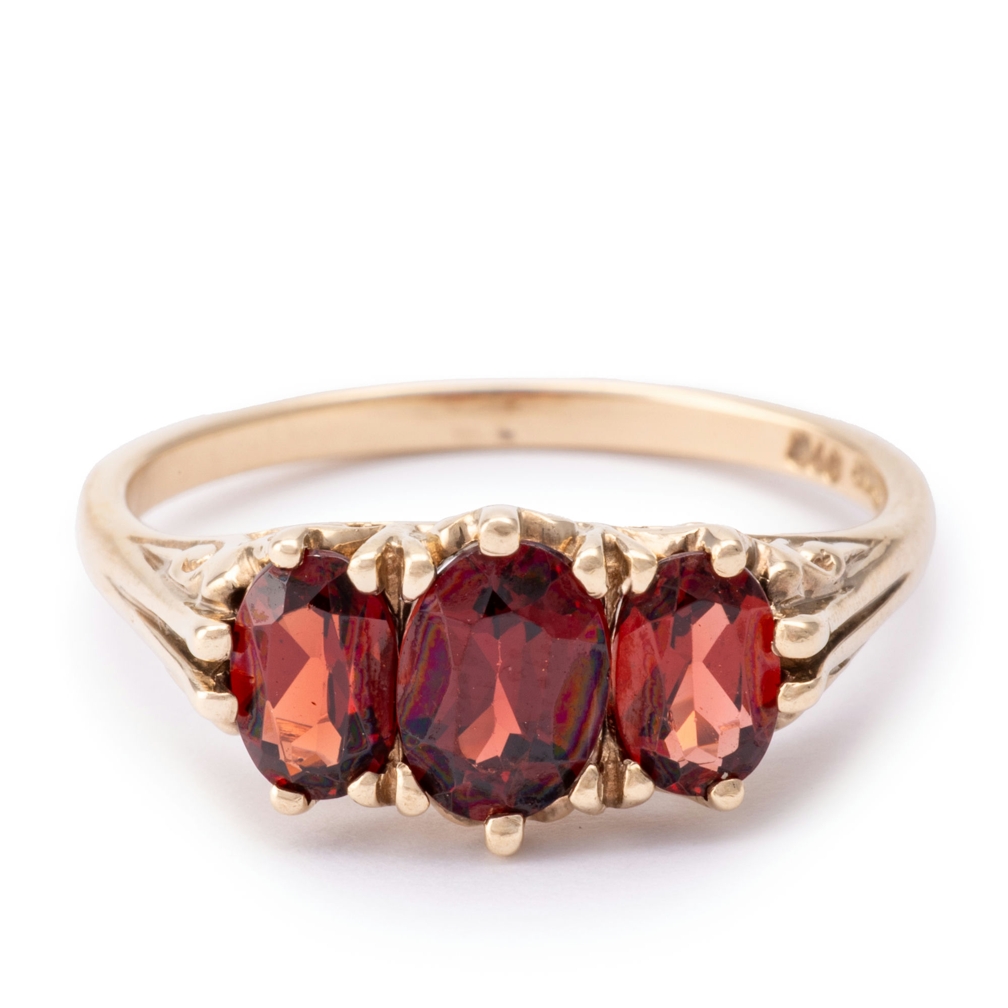 Garnet Ring 9ct Gold,