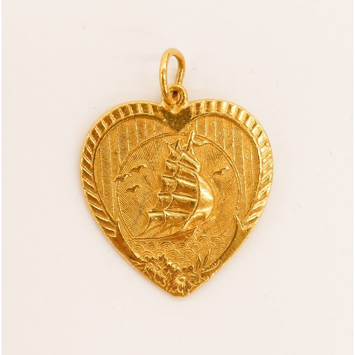 Chinese 22k Heart Sailboat Pendant