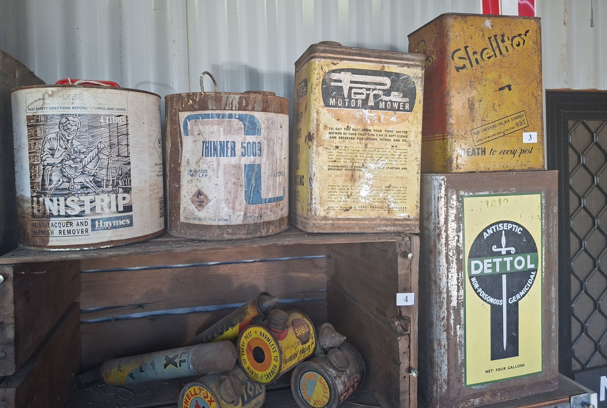 5 Vintage Tins
