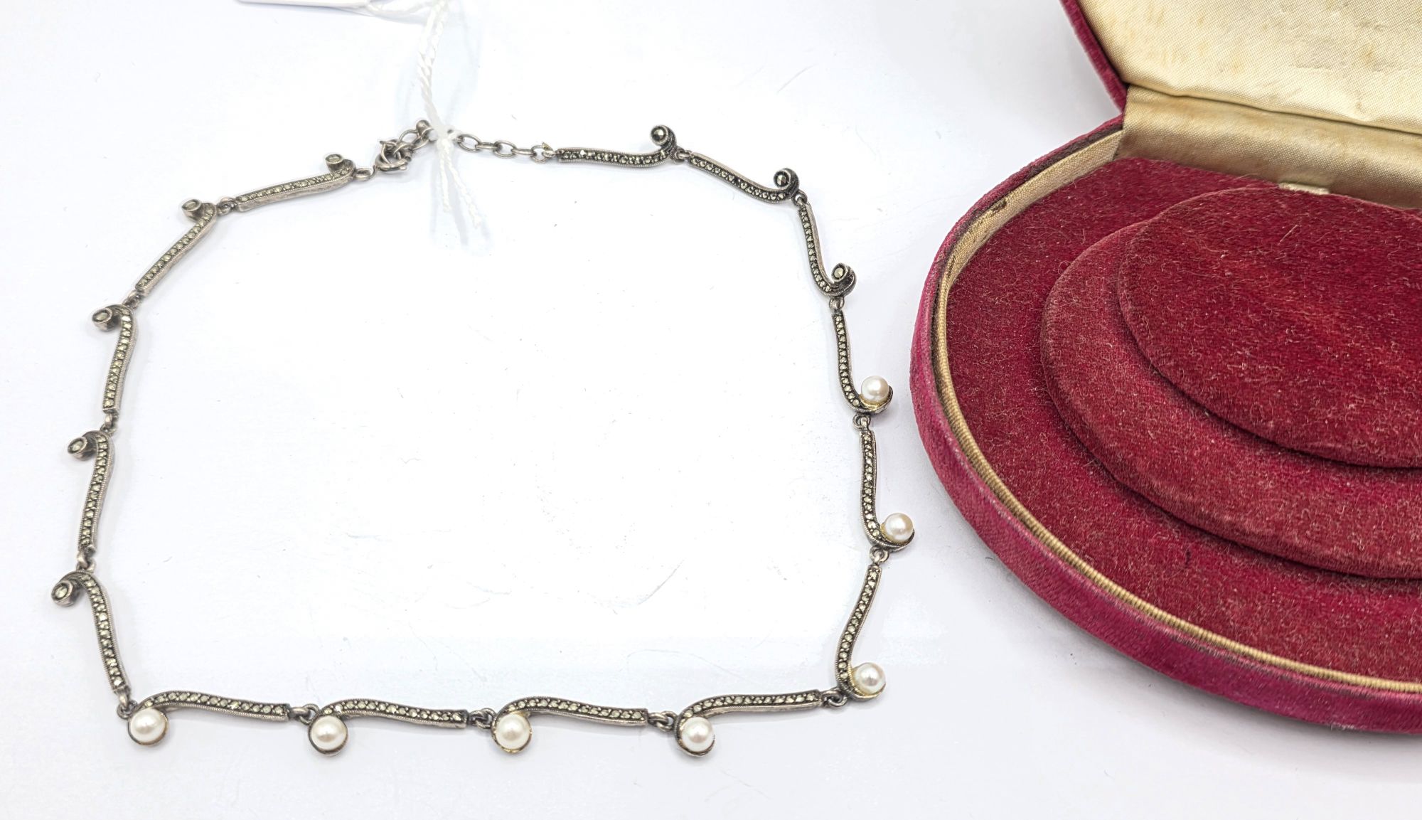 25 · ART DECO SILVER MARCASITE NECKLACE IN BOX