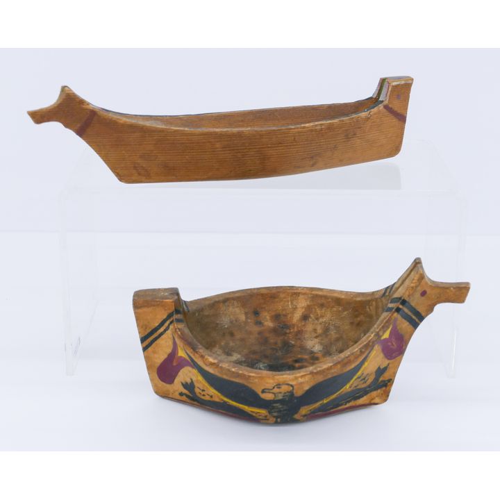 2pc Antique Makah Cedar Canoe Models