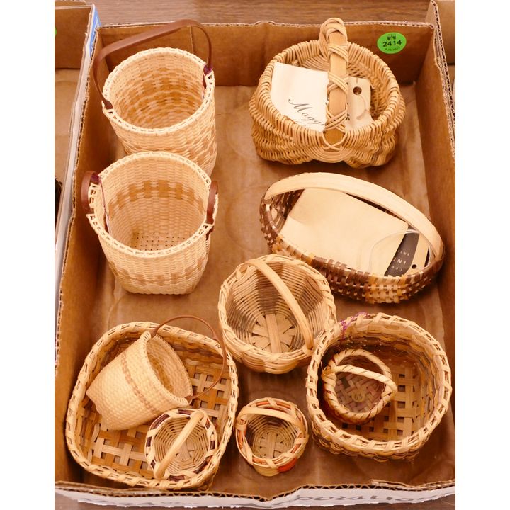Box 11pc Miniature Shaker & Indian Baskets- largest 4.5''