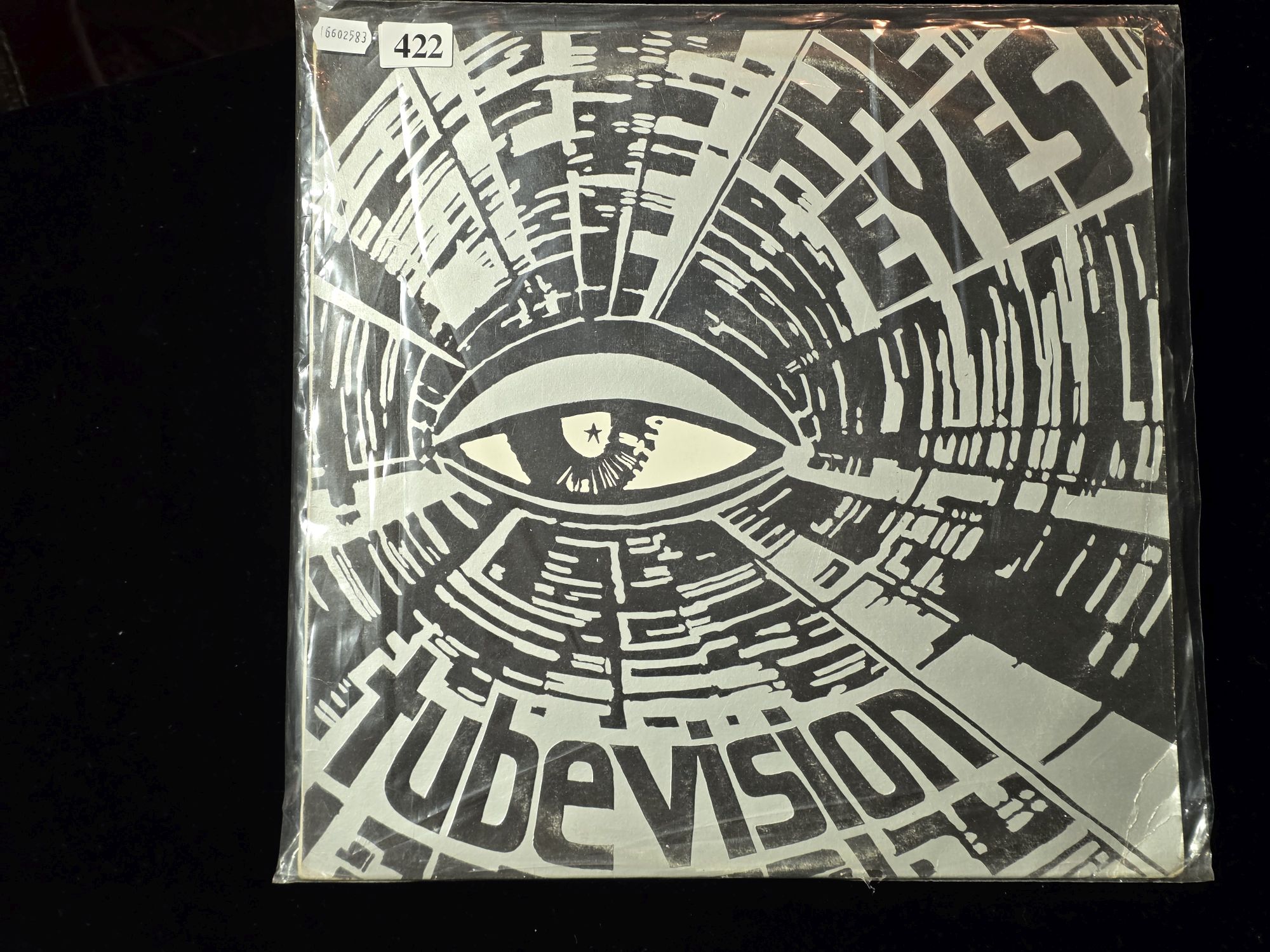 422 · THE EYES