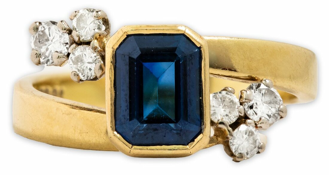 A SAPPHIRE AND DIAMOND RING | Spink