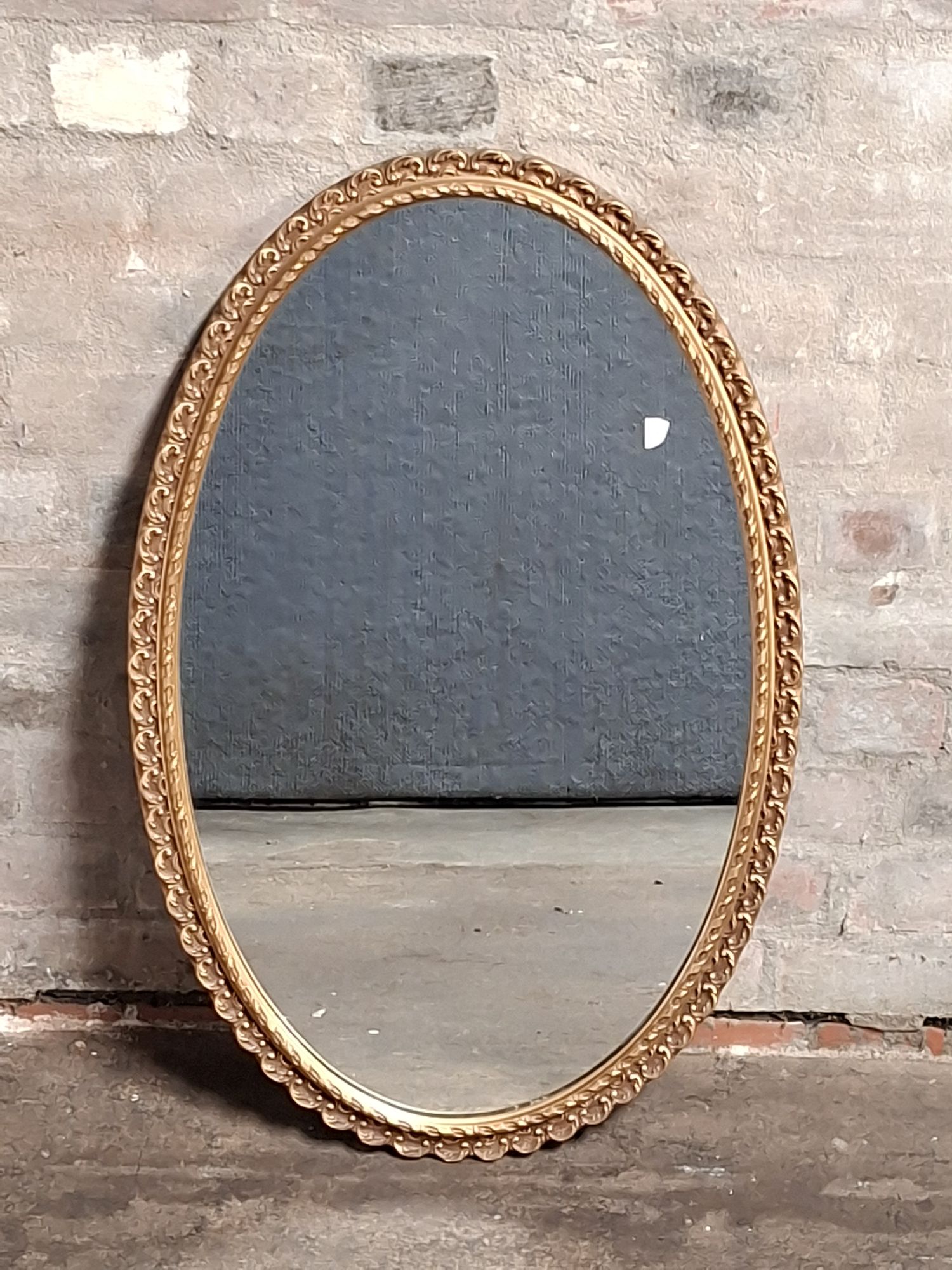 220 · WALL MIRROR