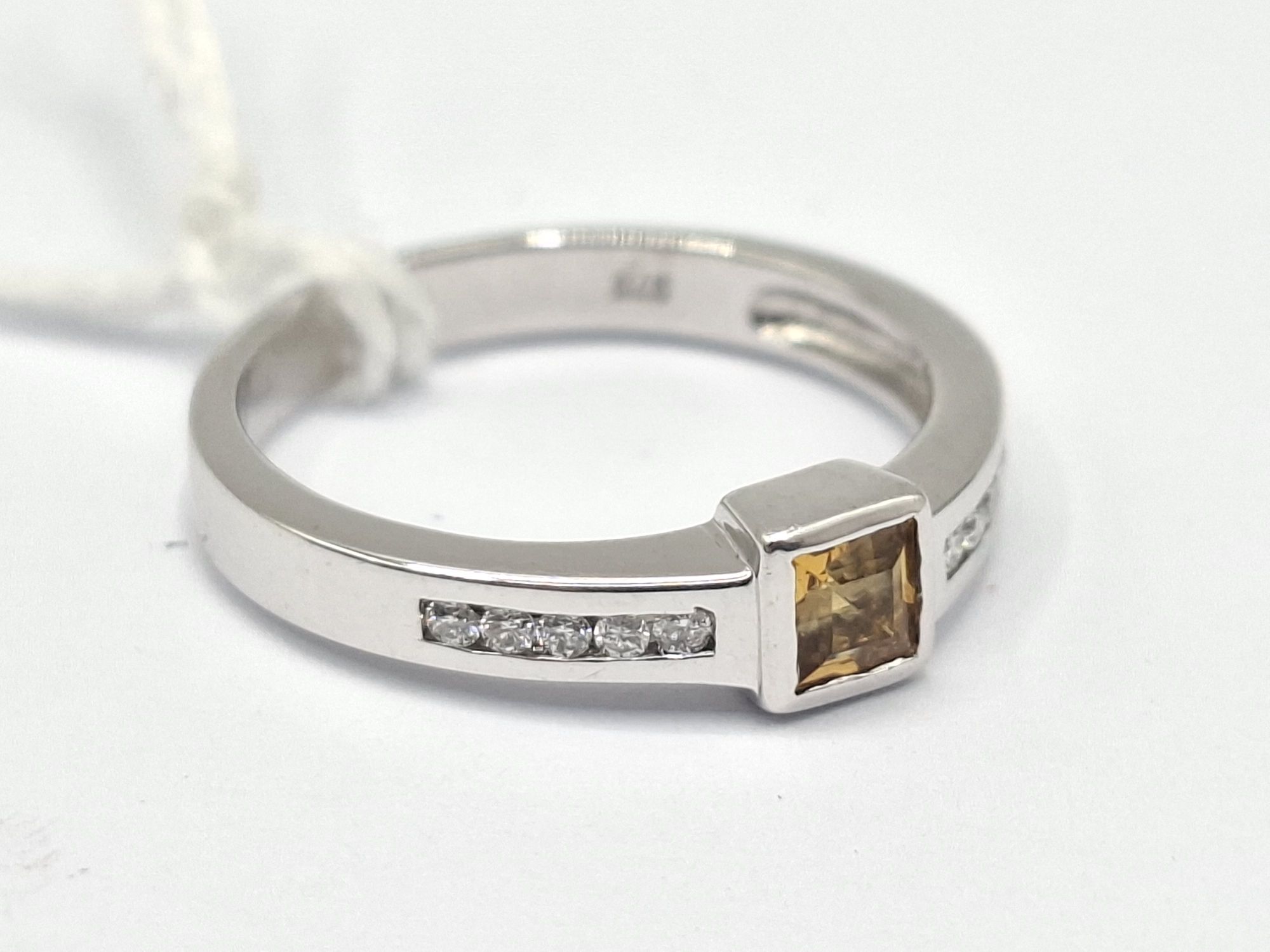 9ct Gold Citrine Diamond Ring