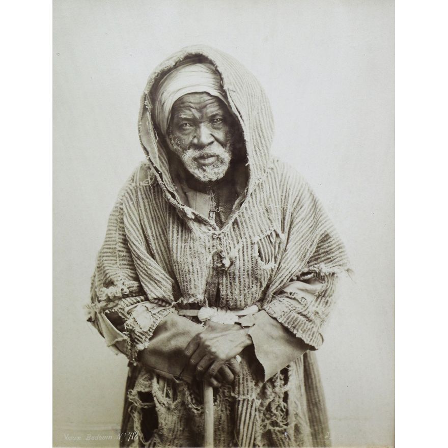 GARRIGUES, J ANDRE - Vieux Mendiant - Half-length portrait of an old Bedouin man