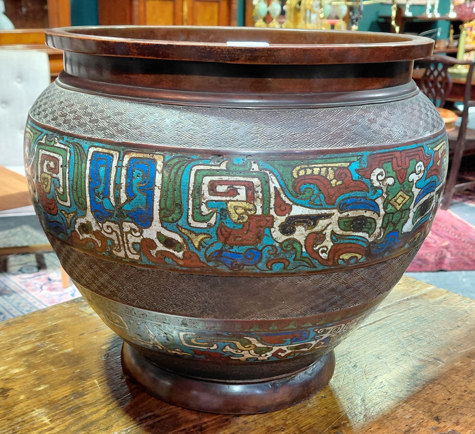 A LATE 19TH/EARLY 20TH CENTURY JARDINIERE