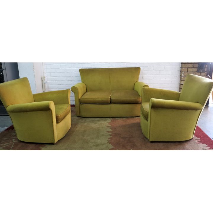 LOUNGE SUITE